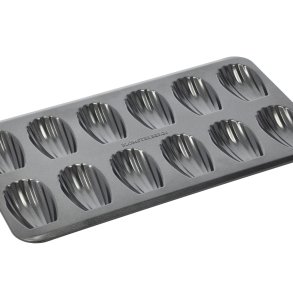 BLOMSTERBERGS MADELEINEFORM TIL 12 STK.