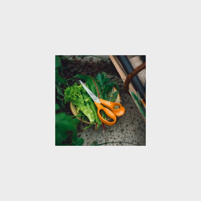 FISKARS UNIVERSALSAKS 21 CM 