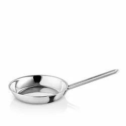 EVA TRIO MULTI 5-PLY STEGEPANDE 24 CM STEEL BASE