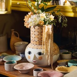 BJ�RN WIINBLAD OLGA VASE SAND H35 CM 