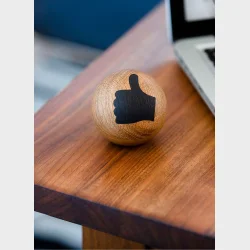 SPRING COPENHAGEN EMOTIONS THUMBS UP 