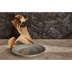 LYNGBY PORCELN RHOMBE EARTH FROKOSTTALLERKEN  21 CM MOSS