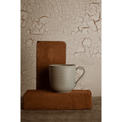 LYNGBY PORCELN RHOMBE EARTH KRUS MED HANK 39 CL MOSS