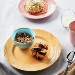 LYNGBY PORCELN RHOMBE COLOR MIDDAGSTALLERKEN 27 CM SAND 