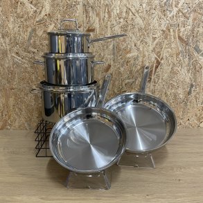 WMF GRYDES�T ASTORIA 6 DELE + 24/28CM ST�L PANDER