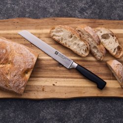 ZWILLING BR�DKNIV 20CM FOUR STARS