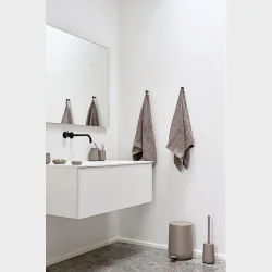 ZONE CLASSIC BADEHNDKLDE TAUPE 70X140 CM